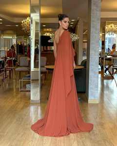 Robe de soirée mi-longue en mousseline de soie vert olive naturel respirante élégante d'été <span class=keywords><strong>Mily</strong></span> Bridal ML507 à une épaule avec cape - Product Image 4