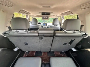 Offre Spéciale – Toyota Prado 3.5L <span class=keywords><strong>VX</strong></span> NAVI <span class=keywords><strong>2018</strong></span> d'occasion, 4x4, 7 places, faible kilométrage, véhicule tout-terrain premium, export. - Product Image 4