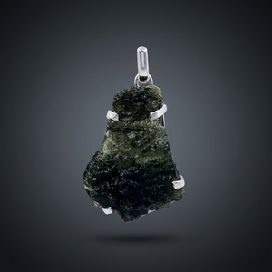 Colgante de Plata de Ley con Moldavita Natural en Bruto, Punta de Cristal de Turmalina Negra, Alta Calidad, Forma de Paz, Diseño Único - Product Image 3