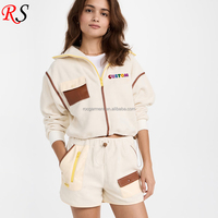 Ensemble survêtement polaire personnalisé pour femme avec haut à manches longues et demi-zip et short, bordure en similicuir – OEM