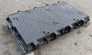 LANWEI LWJRC12 연성철 맨홀 뚜껑 EN124 표준 이중 밀봉 매립형 검정 역청 도색 사각/원형 도로용 잠금장치 - Product Image 5