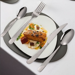 Set di <span class=keywords><strong>posate</strong></span> da 24 pezzi in acciaio inossidabile lucidato a specchio, leggero e resistente, di alta qualità, per matrimoni. - Product Image 4