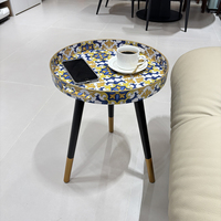 Plateau de service rond en plastique avec pieds amovibles, motif floral baroque vintage bleu jaune blanc, table d'appoint de canapé avec bordure dorée
