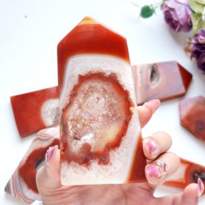 Vente en gros de pierres de cristal de druse de cornaline naturelle polie de style bohème de qualité supérieure pour la décoration de la maison et les cadeaux de vacances - Product Image 5