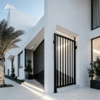 Panneau de pare-soleil vertical en aluminium pour façade de bâtiment |   Panneau à lattes en aluminium sur mesure pour applications architecturales