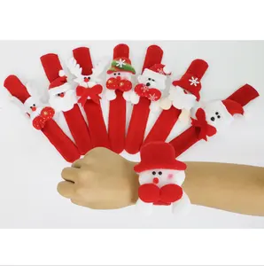 LED Navidad juguetes mano anillo Santa muñeco de nieve luminoso mano círculo Navidad niños regalos felpa pulseras juguete