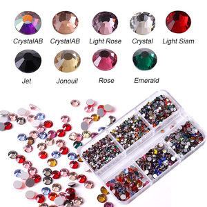 Set de Diamantes de Imitación para Uñas de Marca Privada, 6 Compartimentos, Base Plana, Cristales Rosados, Diamantes Redondos Blancos de Vidrio, Combinación de Joyería Mixta - Product Image 4