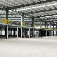 Plateforme industrielle en acier laminé à froid pour mezzanine, avec protection anticorrosion et conception modulaire, pour l'extension de la capacité d'entreposage
