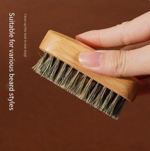 Brosse à barbe pour homme en poils <span class=keywords><strong>de</strong></span> sanglier naturels avec manche en bois, peigne <span class=keywords><strong>de</strong></span> toilettage pour <span class=keywords><strong>moustache</strong></span> et barbe, format <span class=keywords><strong>de</strong></span> poche pour la maison - Product Image 3