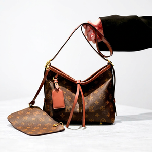 Sac à main pour femme en cuir véritable vintage, sur mesure, imperméable, de qualité supérieure. - Product Image 1