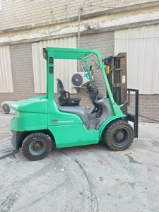 Pre-owned Mitsubishi 3Ton 3 étapes chariot élévateur équipement de manutention à usage intensif faibles heures de fonctionnement bien entretenu à vendre - Product Image 3