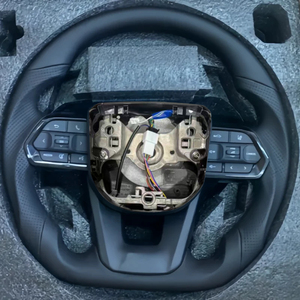 <span class=keywords><strong>Toyota</strong></span> FJ120 FJ150 LC200 LC300 Fortuner 4Runner 2007-2025 için Direkt Uyumlu Deri Direksiyon Simidi Kontrol Düğmeleriyle - Product Image 4