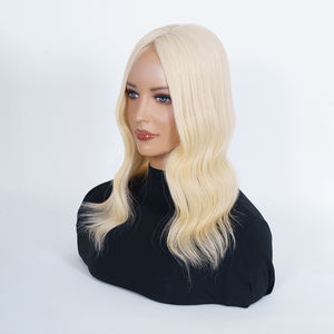 Topper de Cabello Humano Europeo de Alta Calidad con Base de Seda de 5x6.5'' en Color Rubio Claro, Aspecto Natural con Clips, para Mujeres con Alopecia - Product Image 4