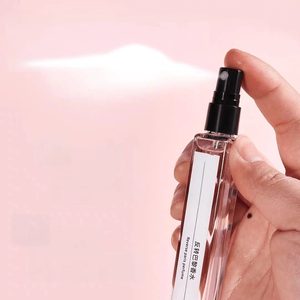 Perfume Floral Fresco Unisex Premium, a Base de Plantas Naturales y No Tóxico, Aroma Elegante y Duradero para Hombres y Mujeres - Product Image 4