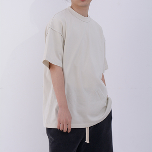 Camiseta YQ Street Style con Logotipo Personalizado, Impresión en Serigrafía, 230 g/m², Algodón, Cuello Cortado Invertido, Cuello Desgastado - Product Image 2
