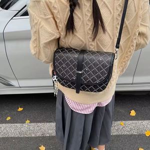กระเป๋าสะพายไหล่ใสแฟชั่นแบบเจลลี่ขนาดเล็กสำหรับใส่โทรศัพท์มือถือ - Product Image 6