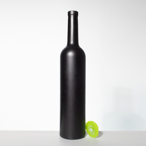Bouteilles de vin en verre cristal noir mat pulvérisé avec bouchon en liège, étiquettes sérigraphiées en feuille d'or, couleur personnalisée pour gin, whisky, <span class=keywords><strong>vodka</strong></span> - Product Image 5