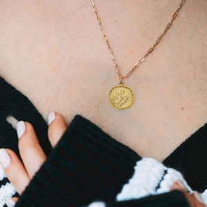 Deslustre joyería de moda gratis Pegaso colgante collar alado moneda encanto colgante 18K chapado en oro collar minimalista regalo - Product Image 1