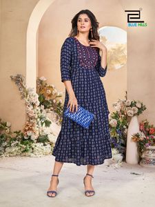 Dernière robe Kurtis moderne imprimée en rayonne avec broderie Kurtis pour dames de fournisseur indien - Product Image 2
