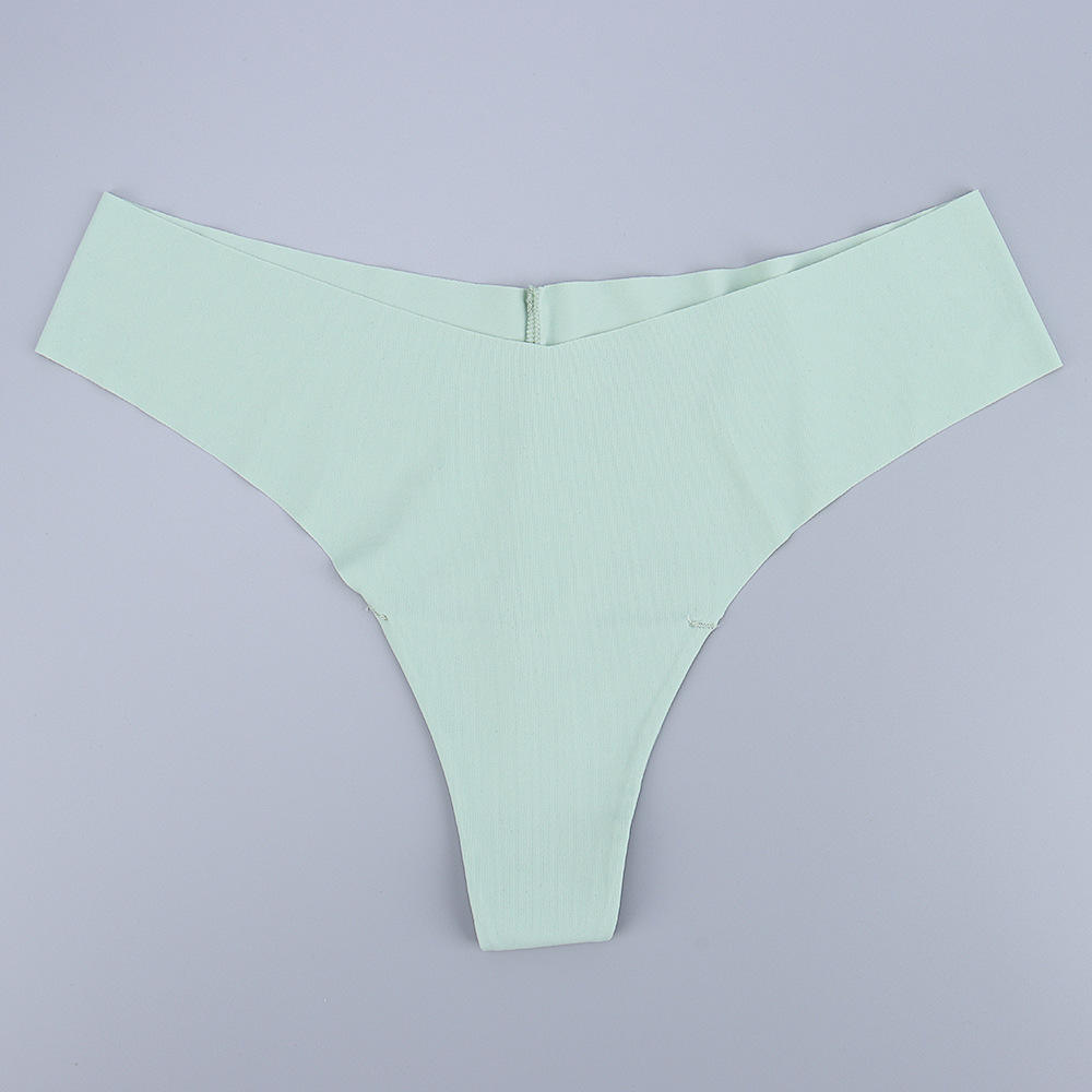 มีสีเขียวขุ่น