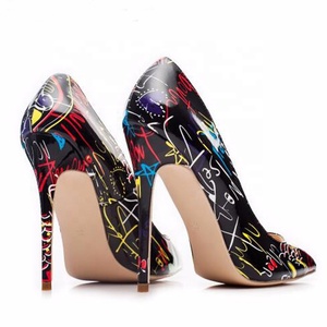 Chaussures de mode pour femmes à talons hauts, escarpins à bout pointu, style graffiti - Product Image 4