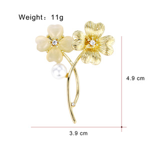 เข็มกลัดรูปใบโคลเวอร์สี่แฉก ชุบทอง ประดับด้วยหิน สำหรับงานแต่งงาน งานหมั้น ของขวัญสำหรับทุกเพศ - Product Image 5