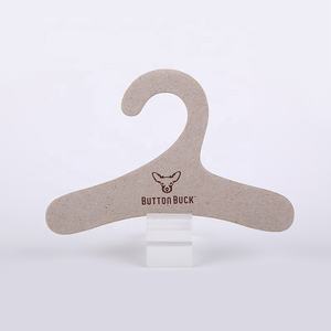 Китайский поставщик FSC, бумажная картонная вешалка для одежды домашних животных - Product Image 1