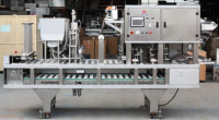 Machine de remplissage et de scellage automatique à grande vitesse pour 8 gobelets, pour eau, yaourt, liquides, lait, jus, distributeur de gobelets