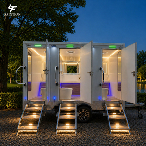 Remolque de Baño Portátil de Lujo, 3 Puertas, 3 Cabinas, Color Personalizado para Uso en Exteriores, Baño Móvil - Product Image 1