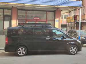 Plateforme de <span class=keywords><strong>porte</strong></span>-bagages de toit en aluminium pour <span class=keywords><strong>Mercedes</strong></span>-Benz <span class=keywords><strong>Vito</strong></span> (2015-2025) Conception antidérapante pour bagages/équipement de camping - Product Image 3