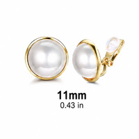 Anting-anting jepit mutiara imitasi bulat besar klasik warna emas berbingkai tanpa tindik perhiasan pengantin wanita untuk wanita dan gadis hadiah pesta.