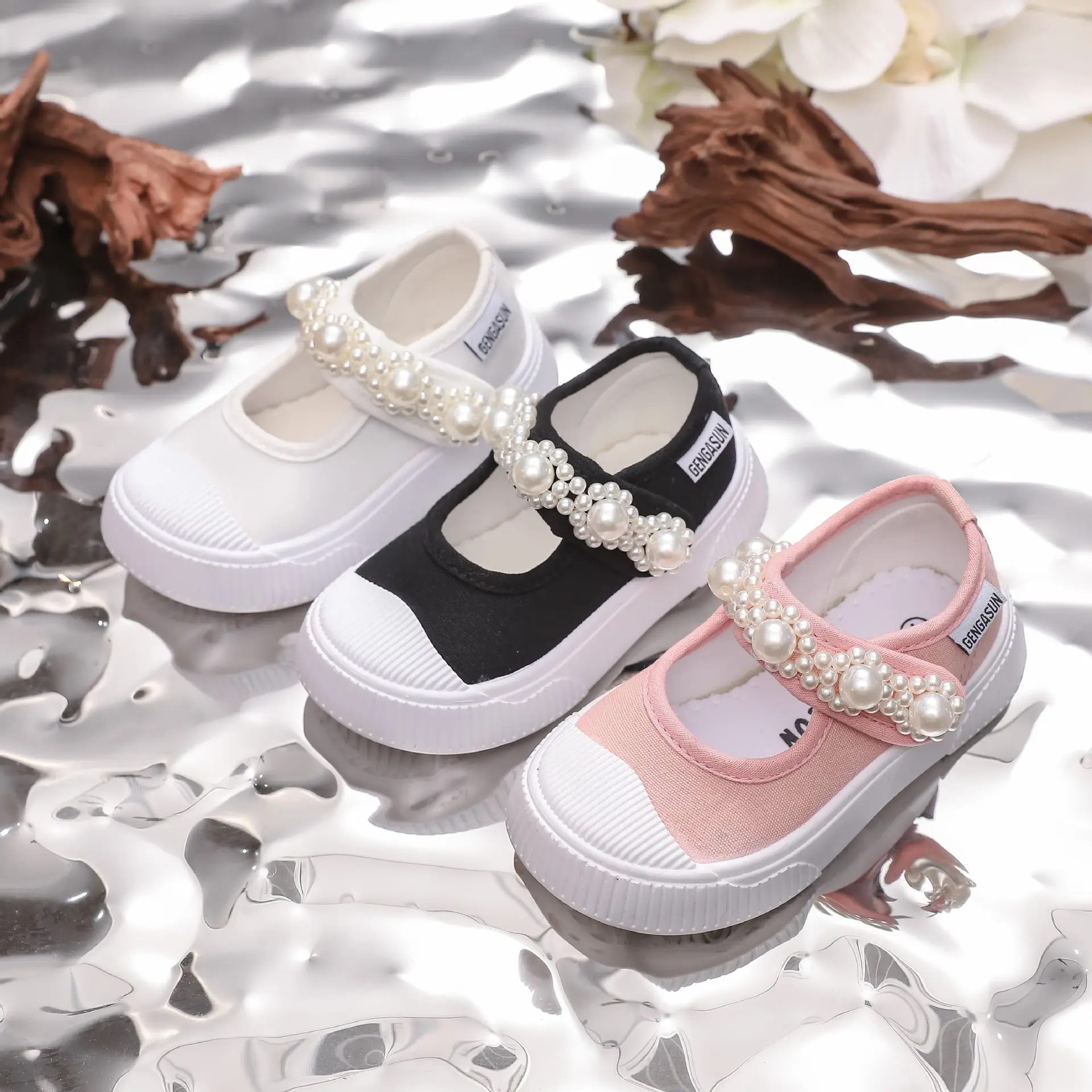 2024 Mary Jane Girl Shoes Cute Pearls strap Thicker-soled Cookie Shoes Casual preppy sneakers for kids