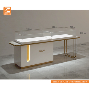 Vitrina <span class=keywords><strong>de</strong></span> Joyería Moderna <span class=keywords><strong>de</strong></span> Lujo en Metal y Vidrio con Cerradura <span class=keywords><strong>para</strong></span> Tienda o Sala <span class=keywords><strong>de</strong></span> Exhibición - Product Image 5