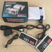 NES Mini 620 Nueva Consola de Videojuegos Retro Clásica FC Roja y Blanca con 620 Juegos Clásicos Integrados y Controles con Cable