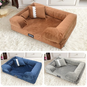 Cama de perro cálida de marca de lujo, diseño bonito de lujo D, letra clásica - Product Image 3