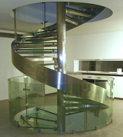 Prix des escaliers en colimaçon, escalier extérieur moderne en métal, escalier extérieur en fer forgé, design d'escalier