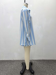 เสื้อเชิ้ตแขนยาวลายทางสีสันตัดกันสำหรับผู้หญิงและกางเกงขาสั้นสไตล์แอฟริกันอเนกประสงค์แบบลำลอง ชุดเซ็ต 2 ชิ้น แฟชั่น - Product Image 5