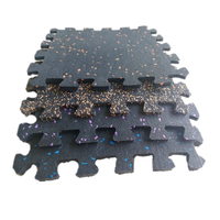 Tapis de carreaux de sol en caoutchouc 15Mm 20Mm Shock Absorpiton High Elastic Interlock
