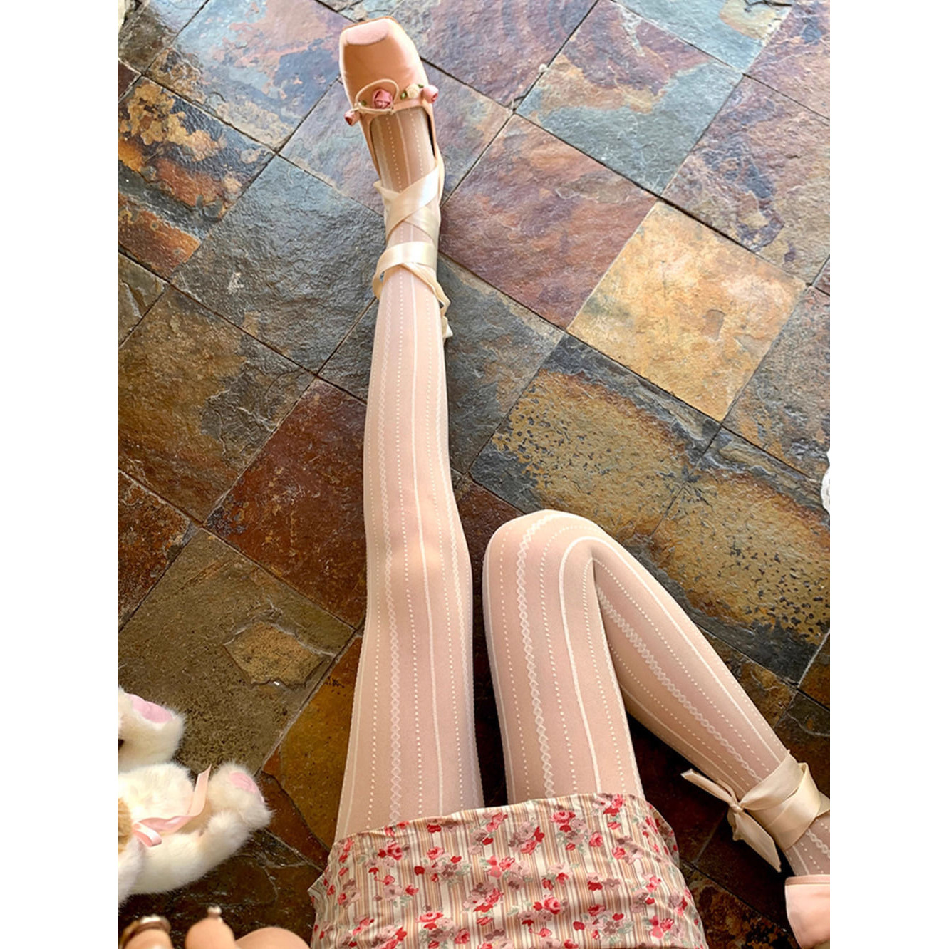 Milky white cable knit striped stockings