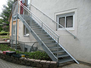 บันไดบันไดกันลื่นทำจากสังกะสีดีไซน์ทันสมัยติดตั้งง่าย - Product Image 3