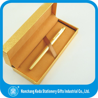 Stylos à rouleau de luxe plaqué or pur graver au laser le logo sur le dessus de la boutique de montres cadeaux VIP stylo plume en or véritable 18 carats