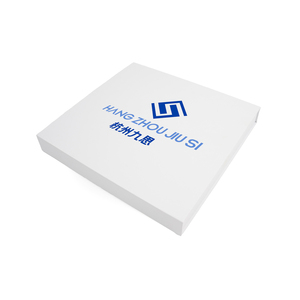 Porte-passeport de voyage en cuir véritable avec logo personnalisé de luxe Porte-clés pour étiquette de bagage Cadenas Ensemble de cadeaux d'entreprise pour les entreprises - Product Image 3