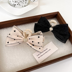 Horquilla vintage de gasa con lunares y lazo para mujer, accesorios para el pelo, clip de agarre grande con perla y diamantes de imitación, venta al por mayor - Product Image 1