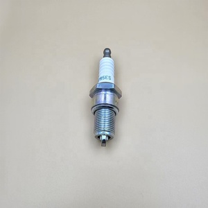 Bougie d'allumage de moteur de vente chaude BPR5ES BPR6ES BPR5E BPR5ES-11 BPR5ESX4 bougies d'allumage de moteur pour des pièces de moteur - Product Image 3