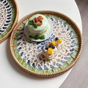 Bandeja Rectangular de Mimbre Hecha a Mano, Decorativa y Ecológica, con Asas, para Servir Desayuno y Almacenamiento - Product Image 1