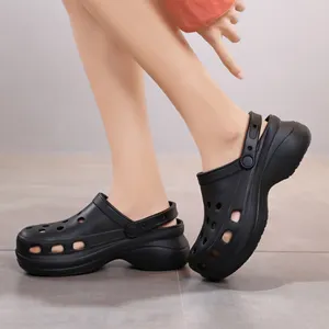 One-Piece Cloud Style Thick-Soled Elevated Hole Shoes Stylish Pile Slip-on Clogs Mules Non-Slip Beach Slippers