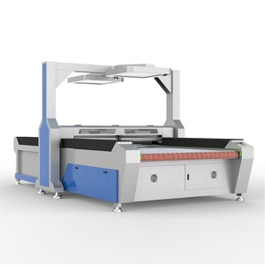 1600*3000mm CNC <span class=keywords><strong>CCD</strong></span> vải <span class=keywords><strong>Laser</strong></span> <span class=keywords><strong>Cutter</strong></span> cho đi xe đạp Jersey xe đạp Jersey thăng hoa mặc - Product Image 5