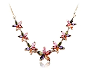 Cadena <span class=keywords><strong>de</strong></span> eslabones bohemia <span class=keywords><strong>de</strong></span> oro rosa vintage con dije <span class=keywords><strong>de</strong></span> flor <span class=keywords><strong>de</strong></span> circonita cúbica (CZ) hecho a mano, imitación <span class=keywords><strong>de</strong></span> diamante, para niños, estilo Yili. - Product Image 4