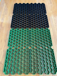 Grilles alvéolaires en plastique HDPE haute résistance 500*500*50mm pour allées extérieures, parkings et terrassements - Product Image 6