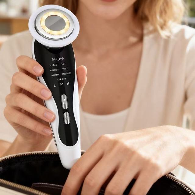 Professional Microcurrent 7 in 1 Face Beauty Device Home Use Beauty Equipment Vibration Face Lift Device Skin Care Facial Device